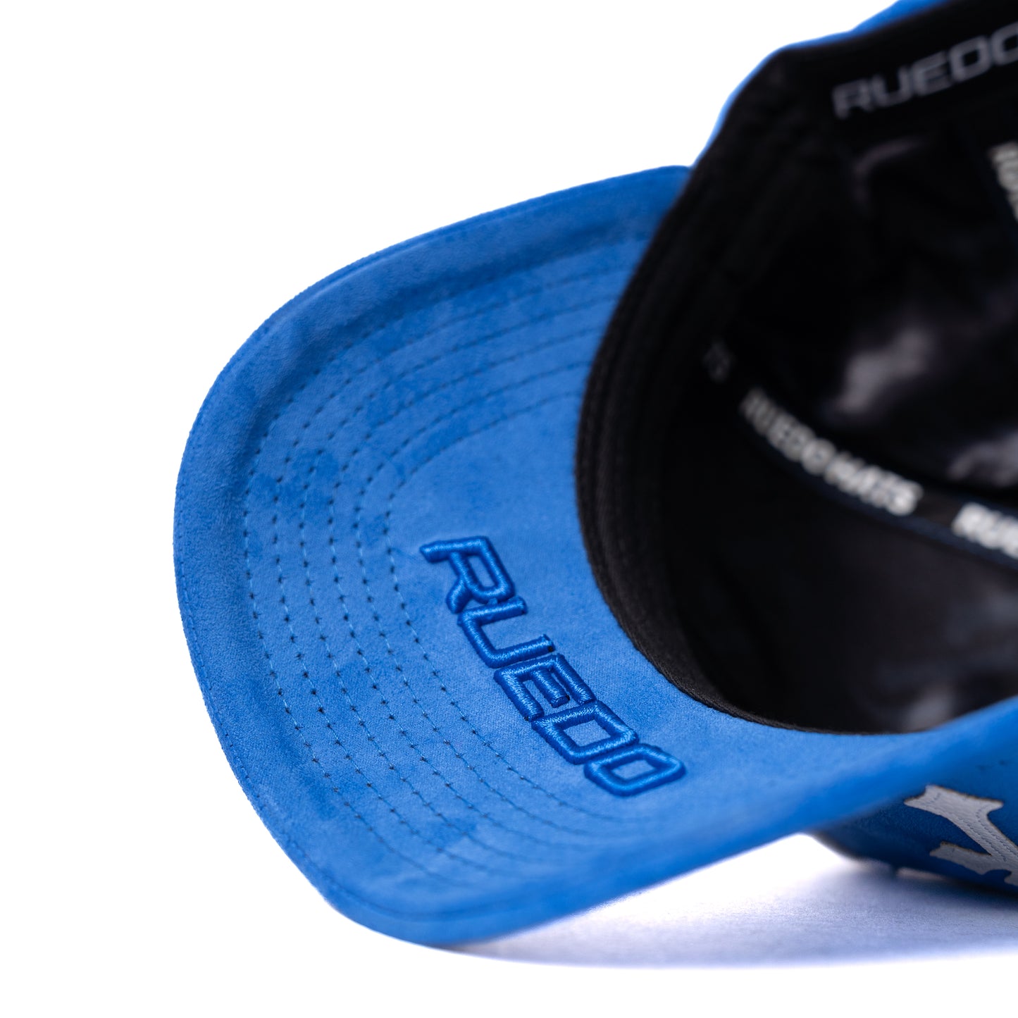 Ruedo Blue